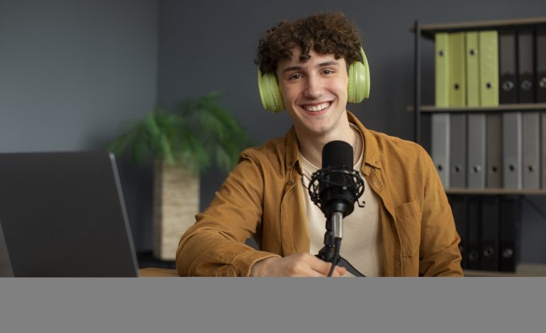 🎙️ Podcasting: The Next Big Thing for Indian Media